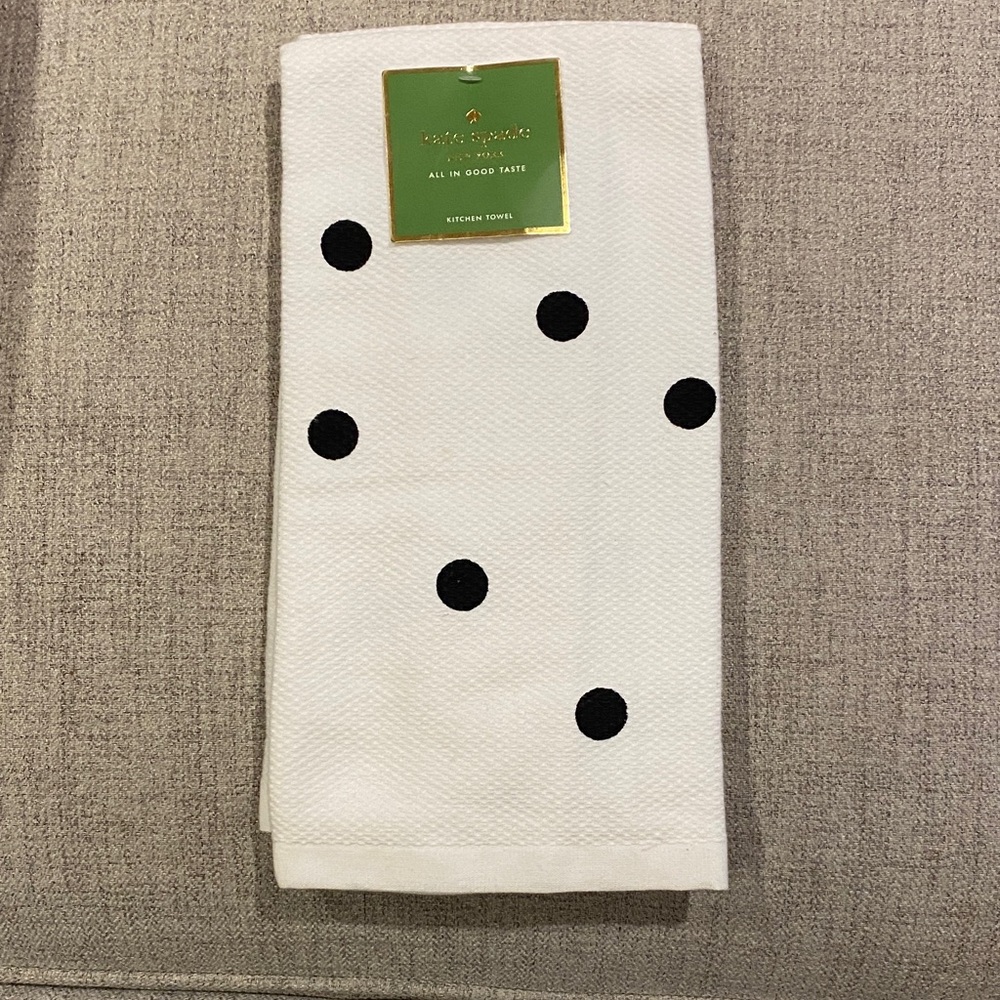 NWT set of 2 Kate Spade kitchen towels
